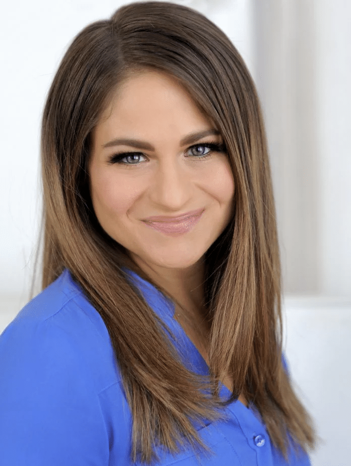 Read more about the article Molly Gurovitsch